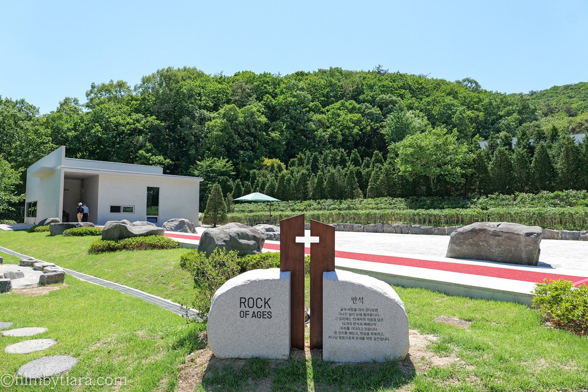 Rock of Ages stone monument at FOREST AG405 in Yeoju
