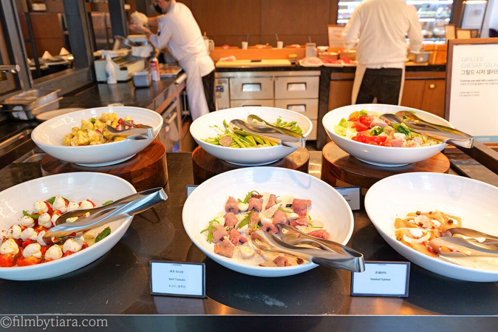 Salad bar with beef tonnato and smoked salmon at La Palette Paris buffet