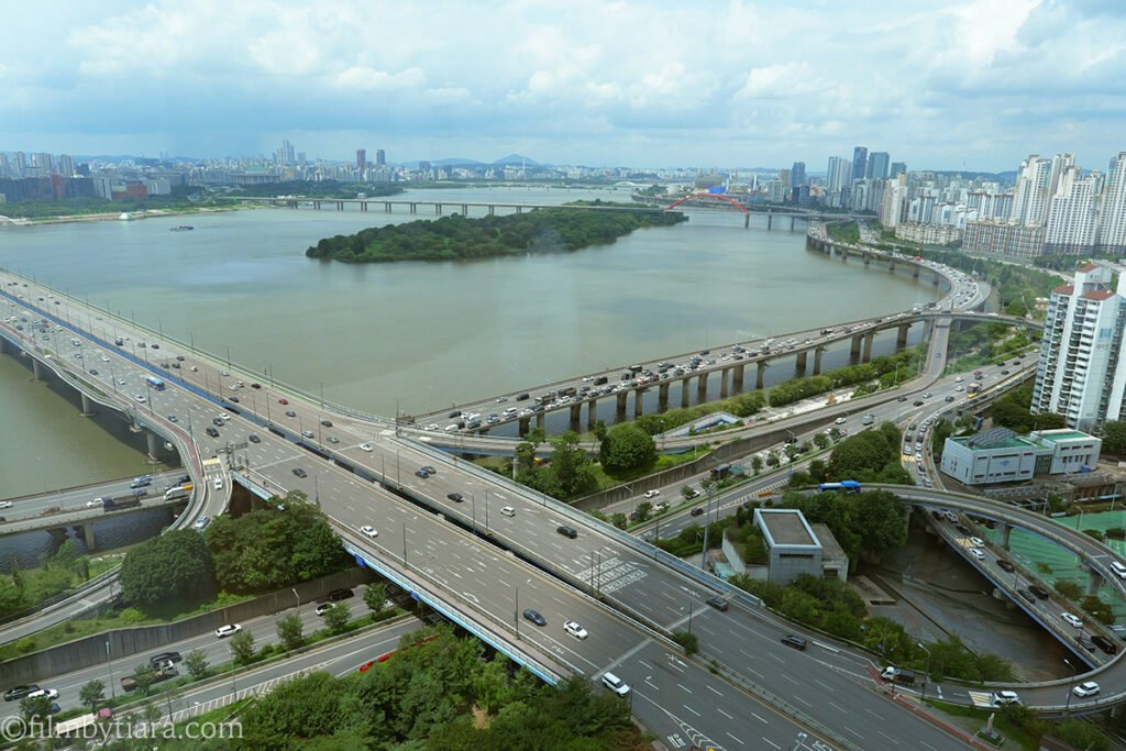River view from a window table at Restaurant Voisin, Hotel Naru Seoul